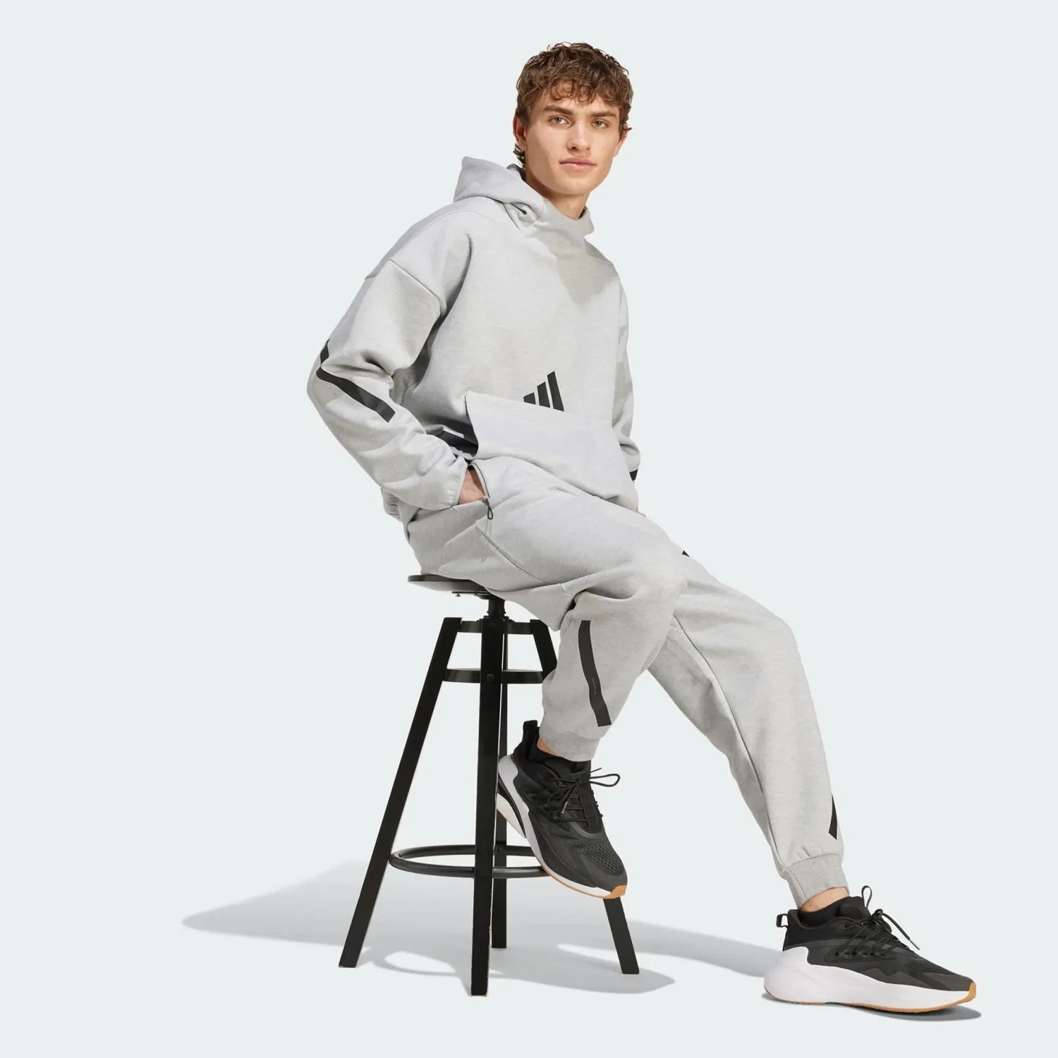 Men's Sportswear Z.N.E Outfit - Image 4
