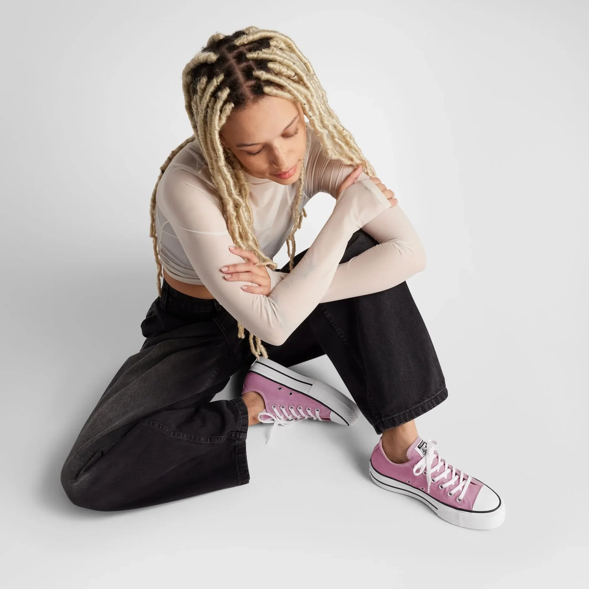 Women's Chuck Taylor All Star OX Cliffside - Image 2