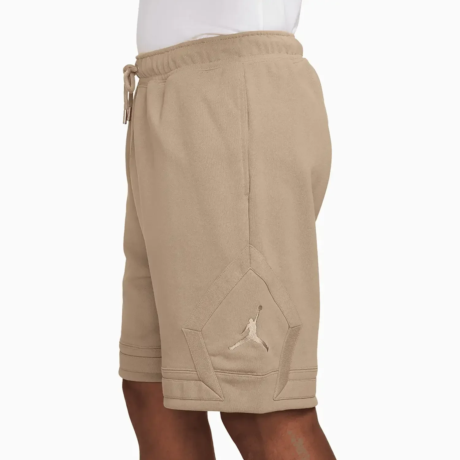 Men's Flight Essentials T-Shirt And Shorts Outfit - Image 6