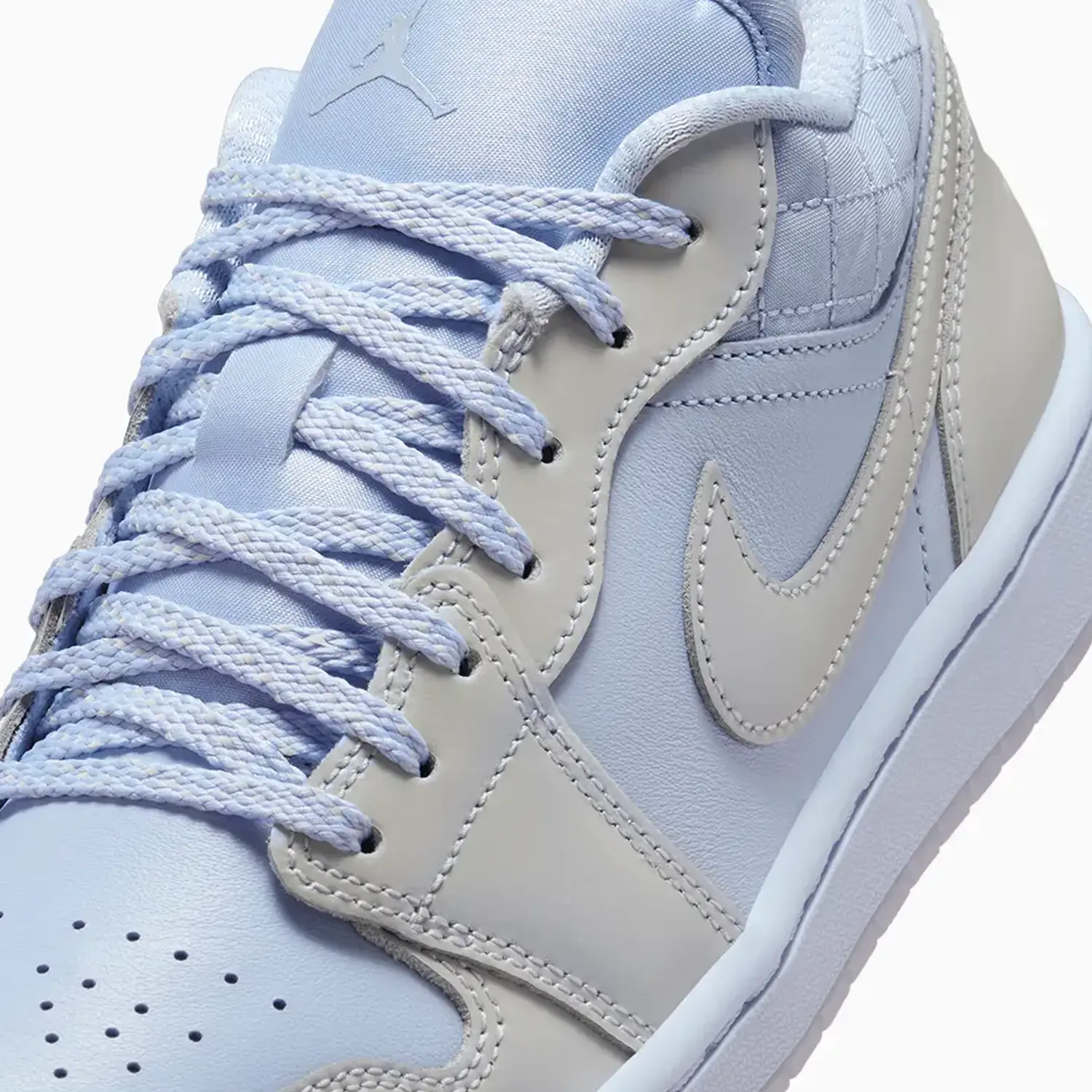 Women's Air Jordan 1 Low SE "Ghost Pearlized Quilt" - Image 7