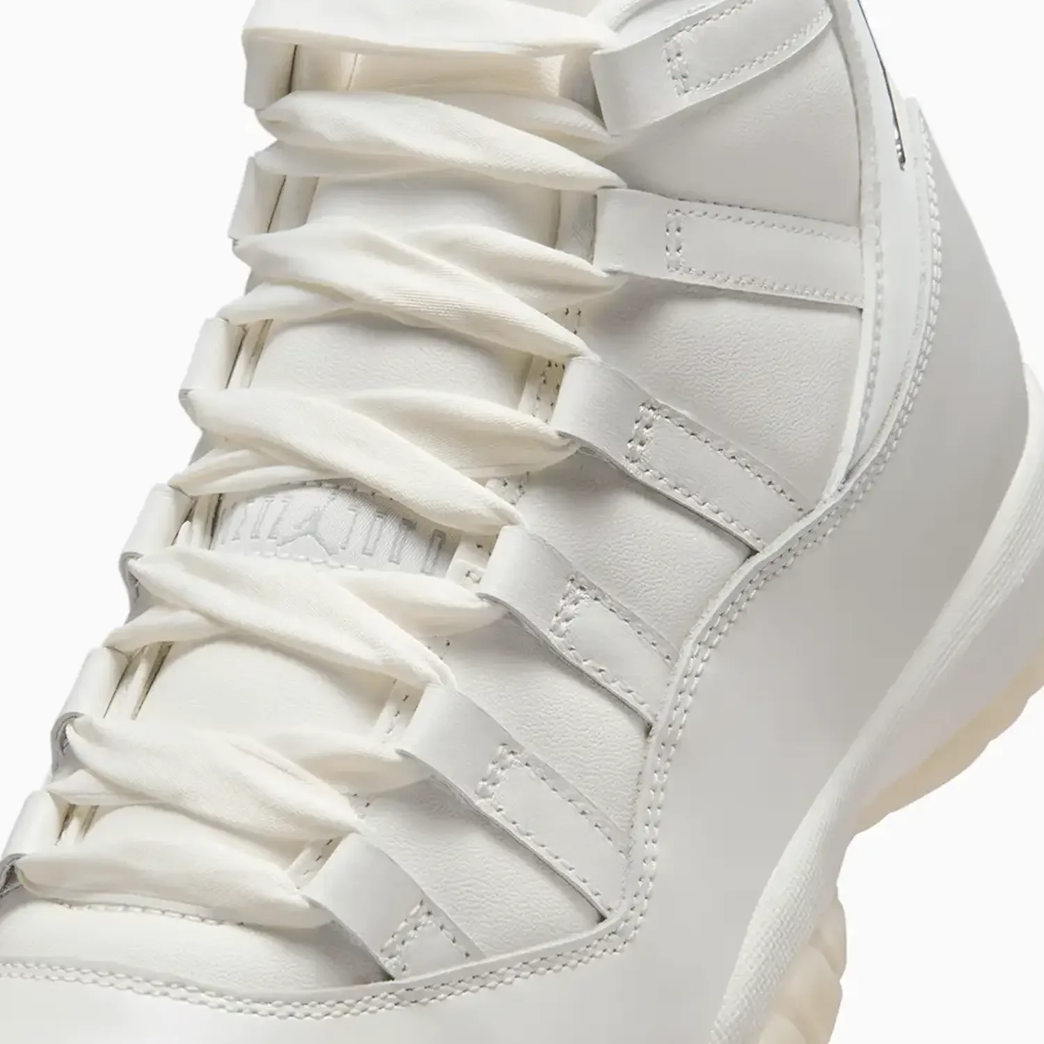 Women's Air Jordan 11 Retro "Pearl" - Image 8