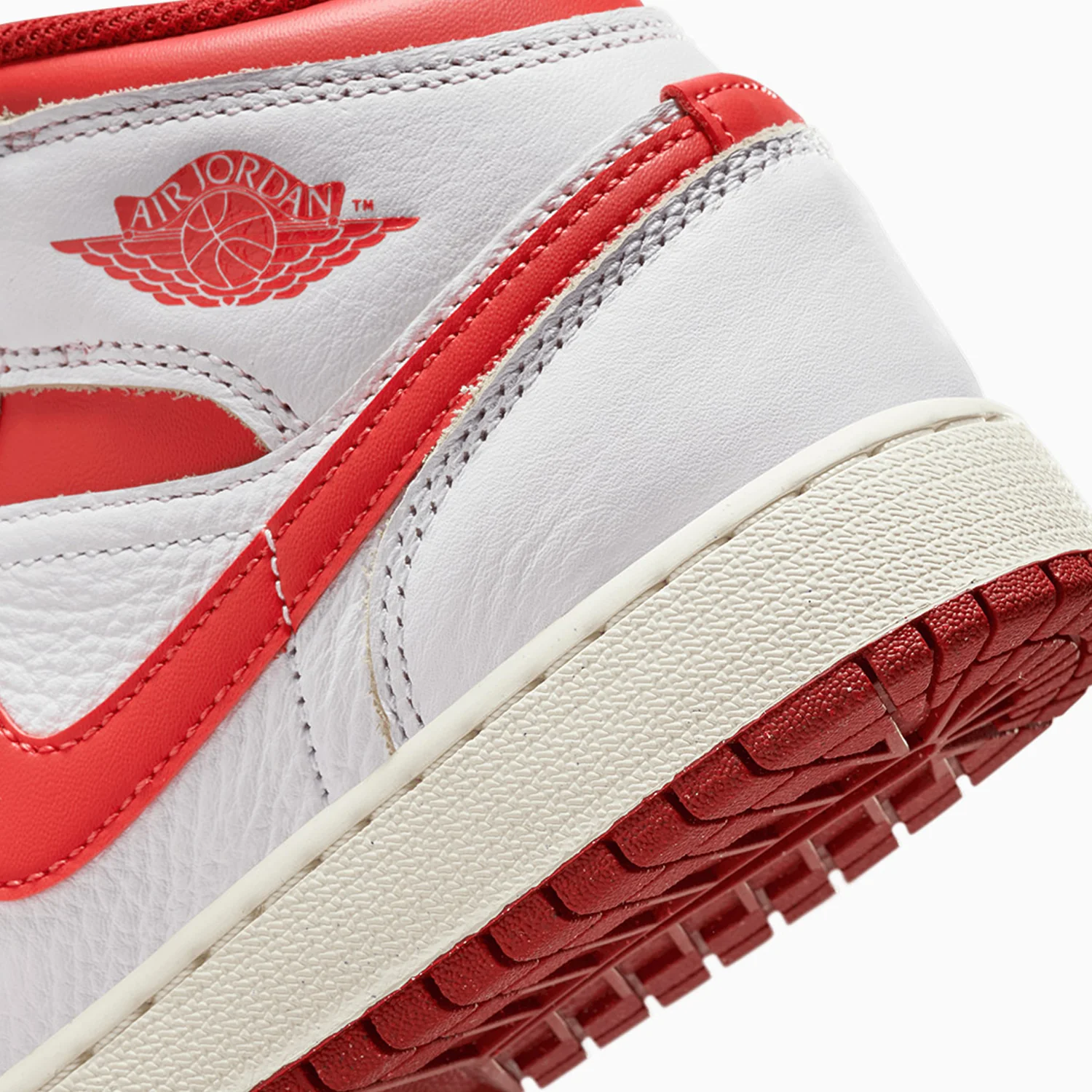 Kid's Air Jordan 1 Mid SE "White Dune Red" Grade School - Image 8
