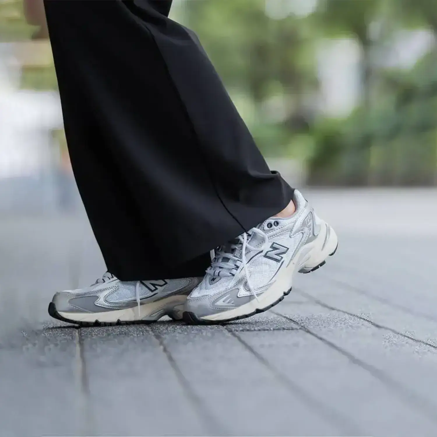 Men's 725V1 "Metallic Silver Slate Grey" - Image 2