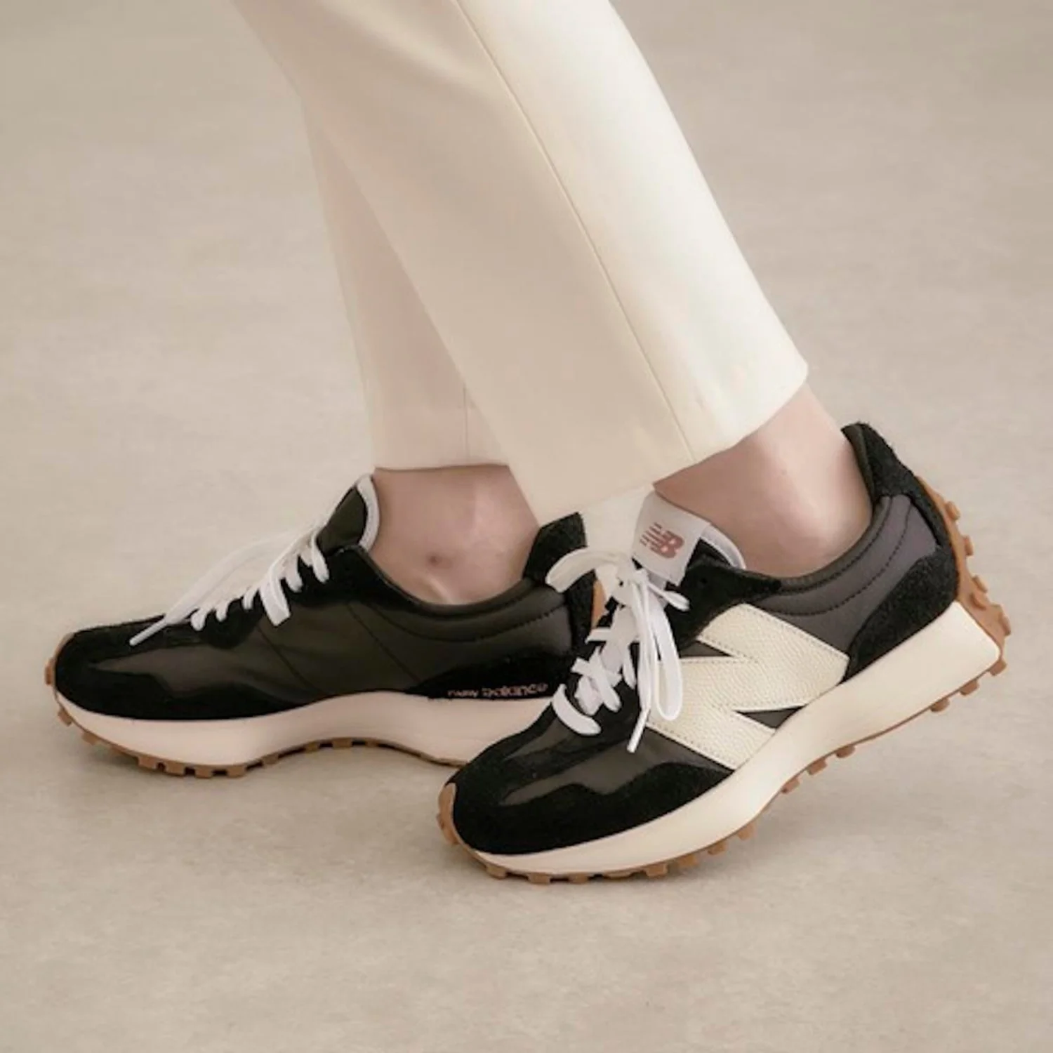 Women's 327 "Black White Gum" - Image 5