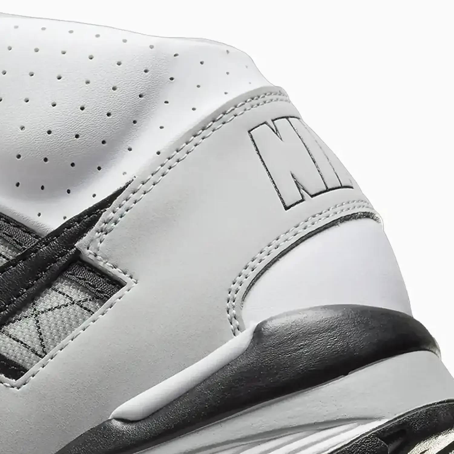 Kid's Air Trainer SC High "Raiders Helmet" Grade School - Image 8