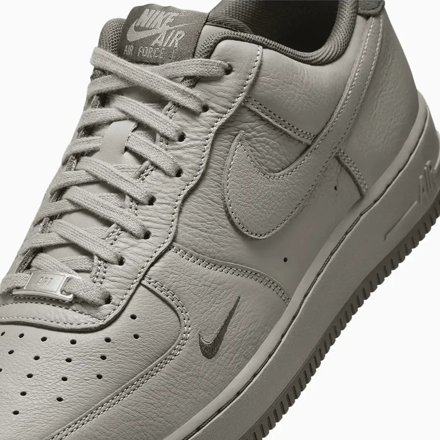 Men's Air Force 1 07 LV8 "Light Army" - Image 7