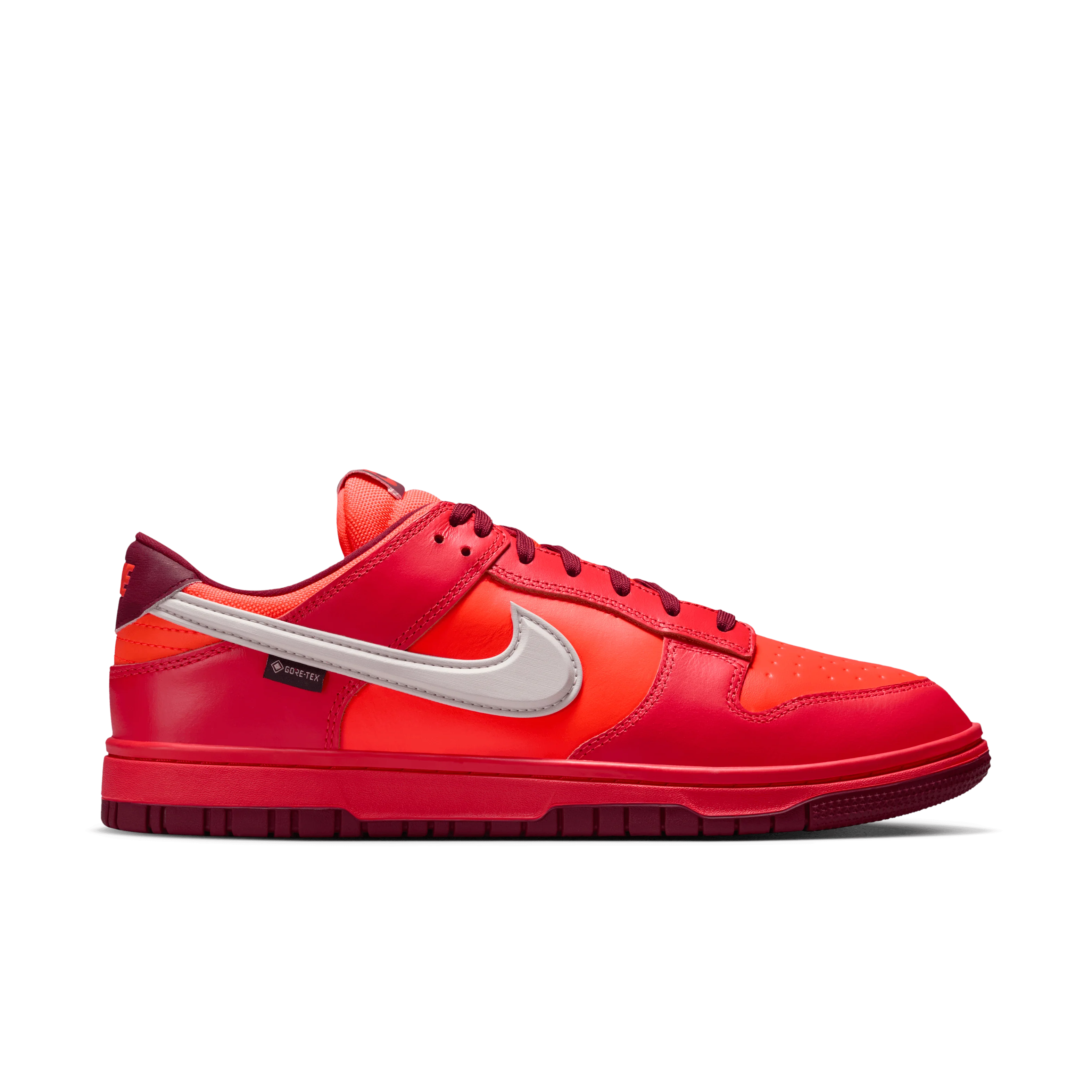 Men's Dunk Low Gore-Tex "Crimson"