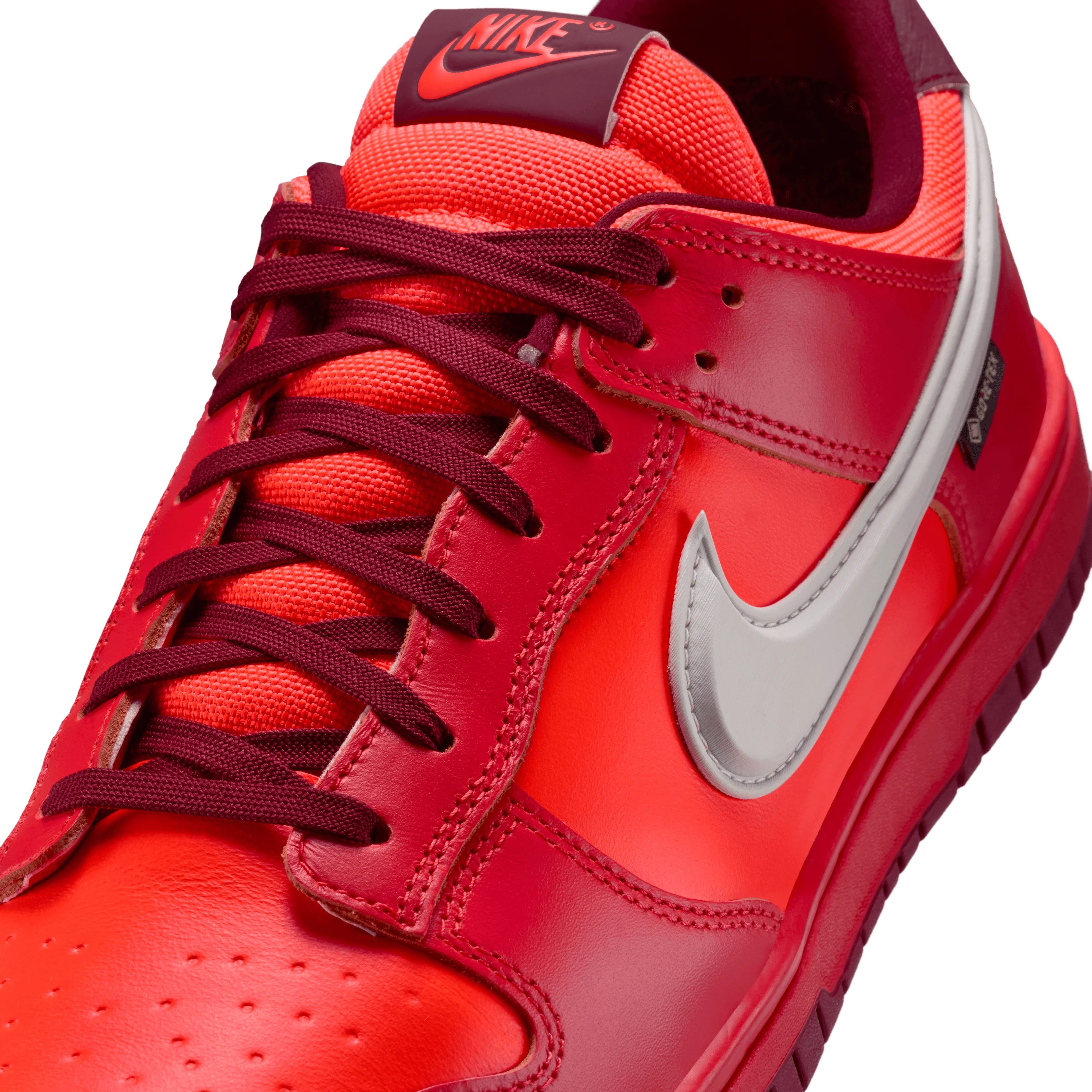 Men's Dunk Low Gore-Tex "Crimson" - Image 7