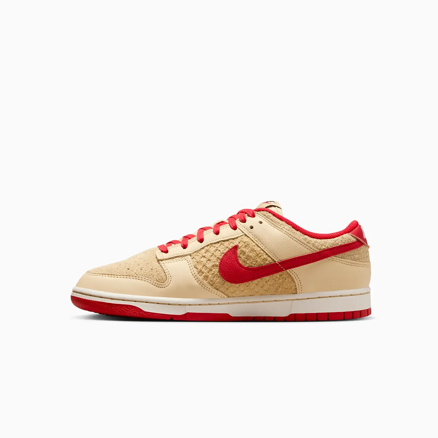 Men's Dunk Low Retro SE "Strawberry Waffle" - Image 3