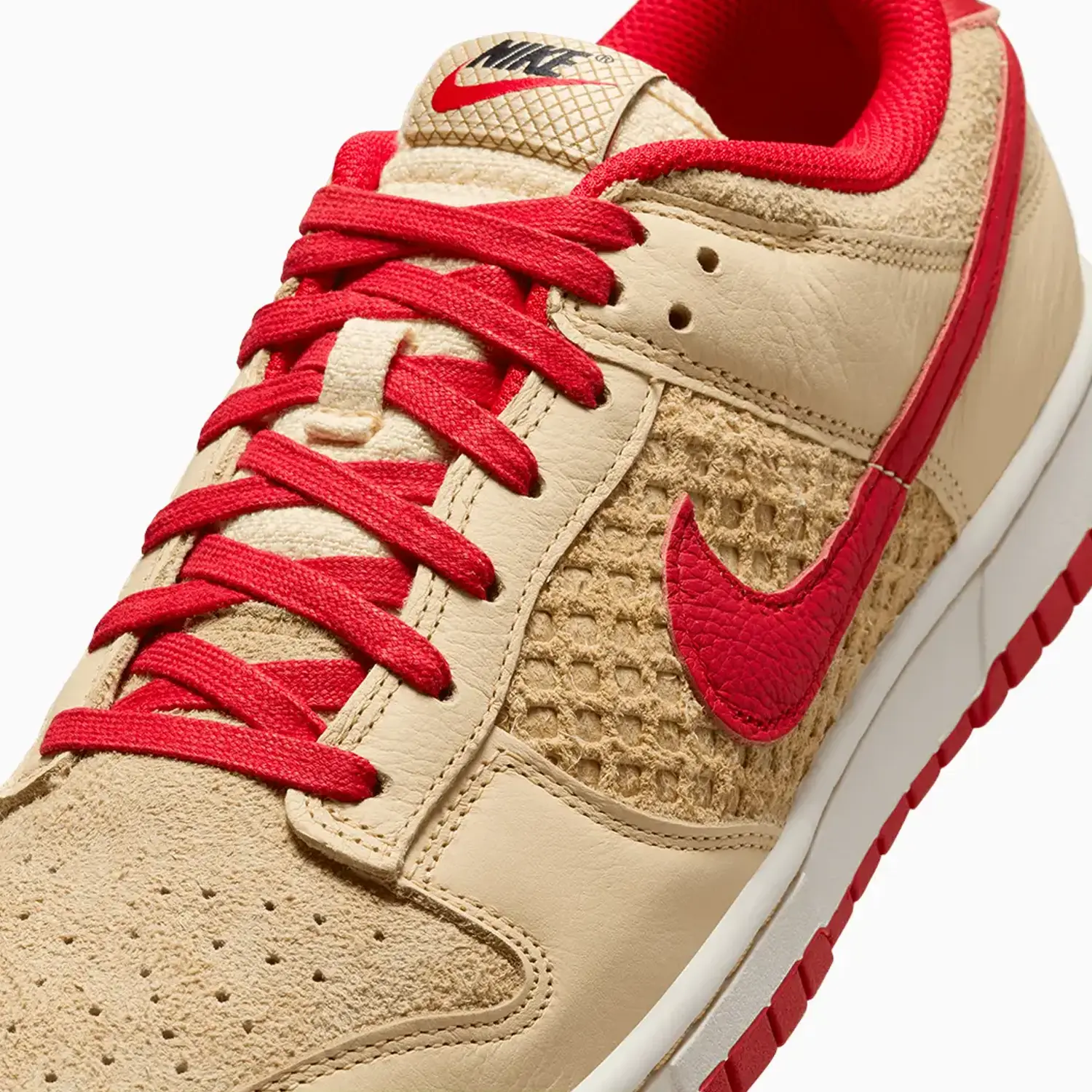 Men's Dunk Low Retro SE "Strawberry Waffle" - Image 7