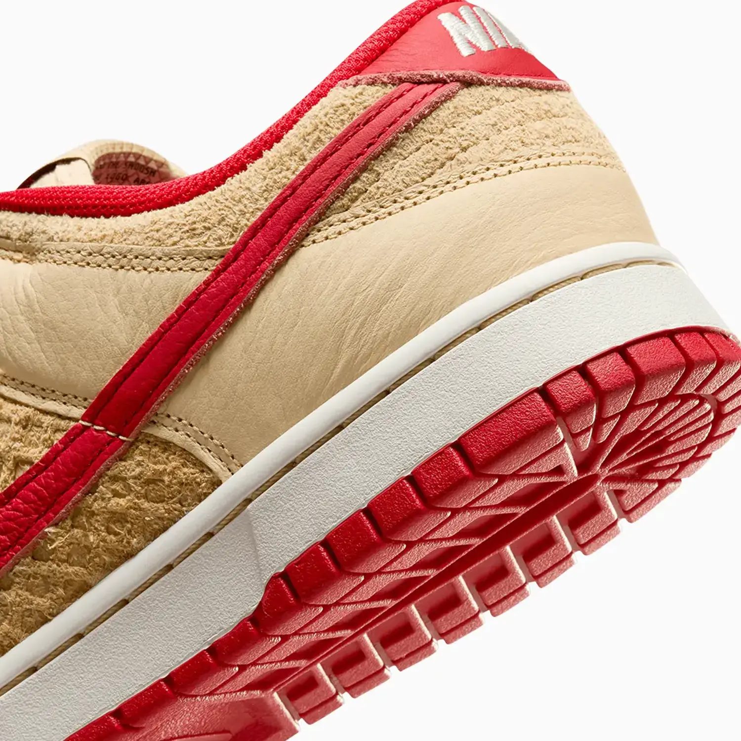 Men's Dunk Low Retro SE "Strawberry Waffle" - Image 8