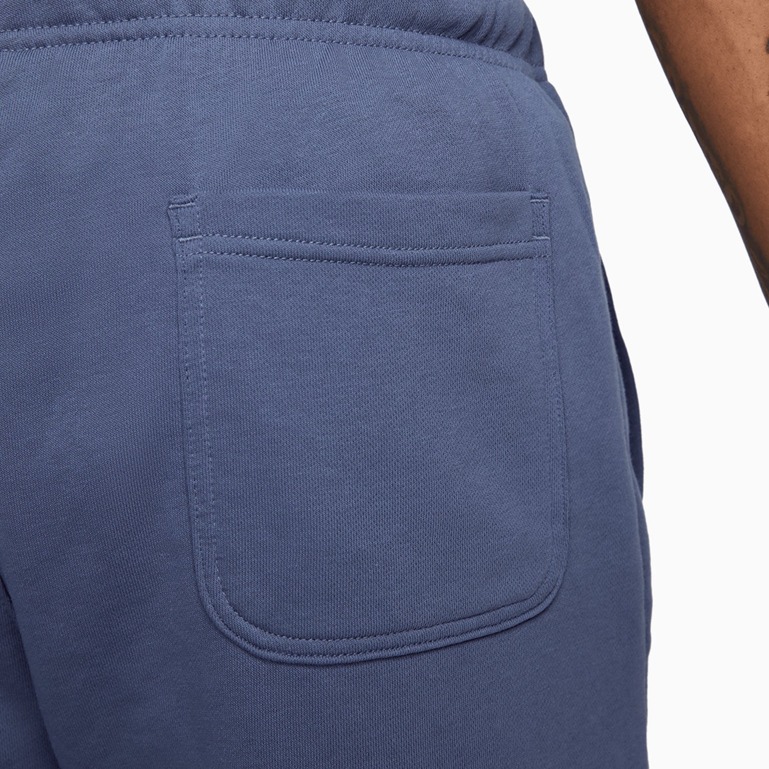 Men's Nike Club Fleece Shorts - Image 6