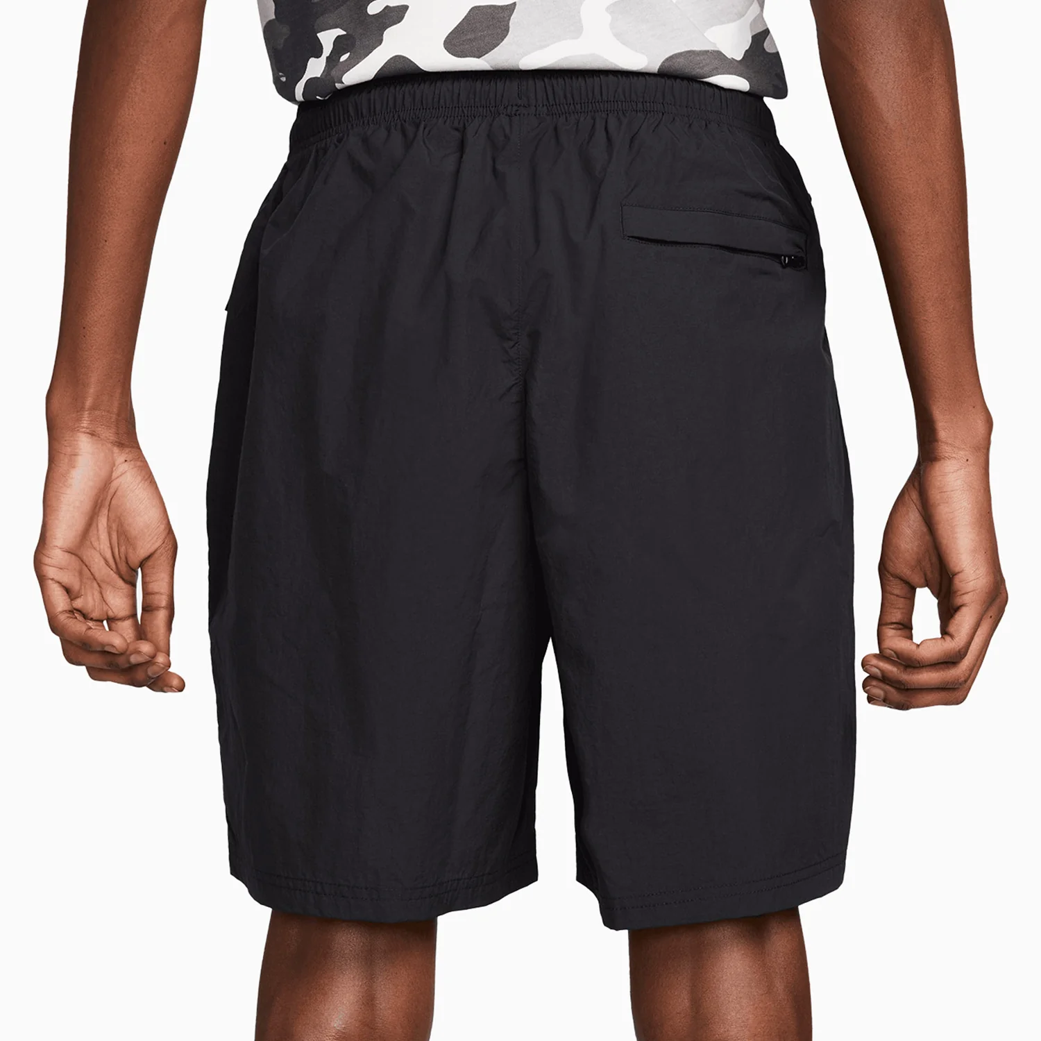 Men's Solo Swoosh Woven Shorts - Image 3
