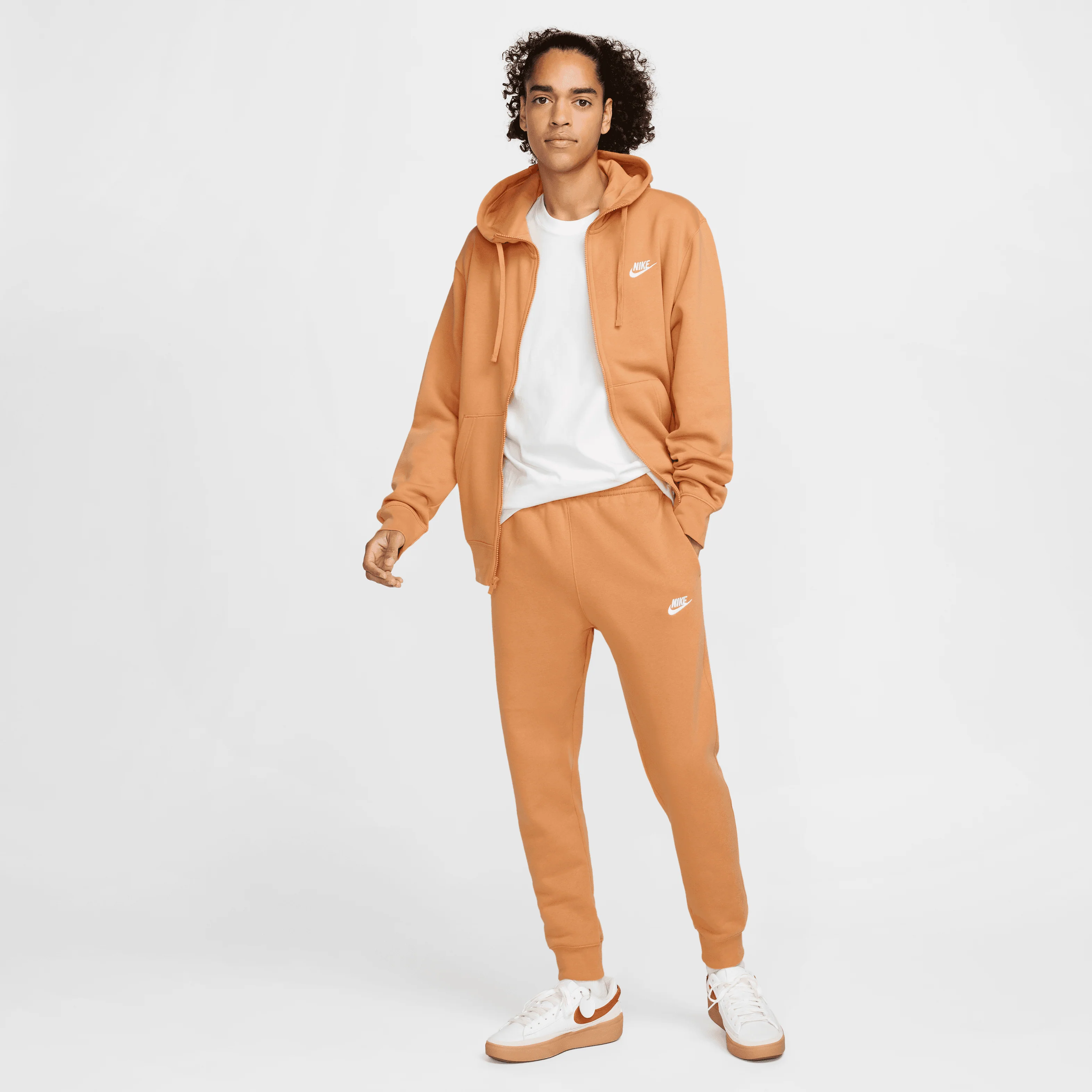 Men's Sportswear Club Fleece Outfit - Image 4