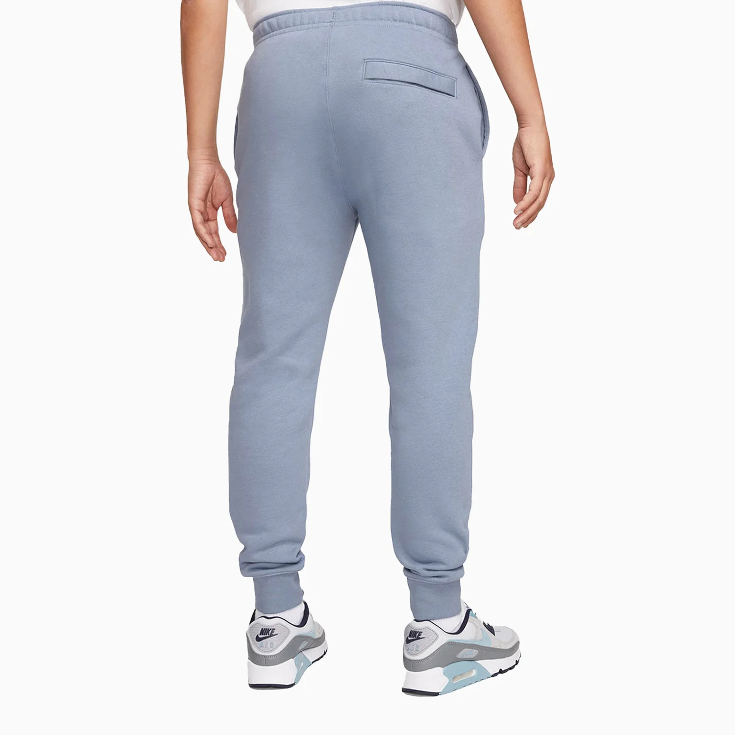 Men's Sportswear Club Outfit - Image 5