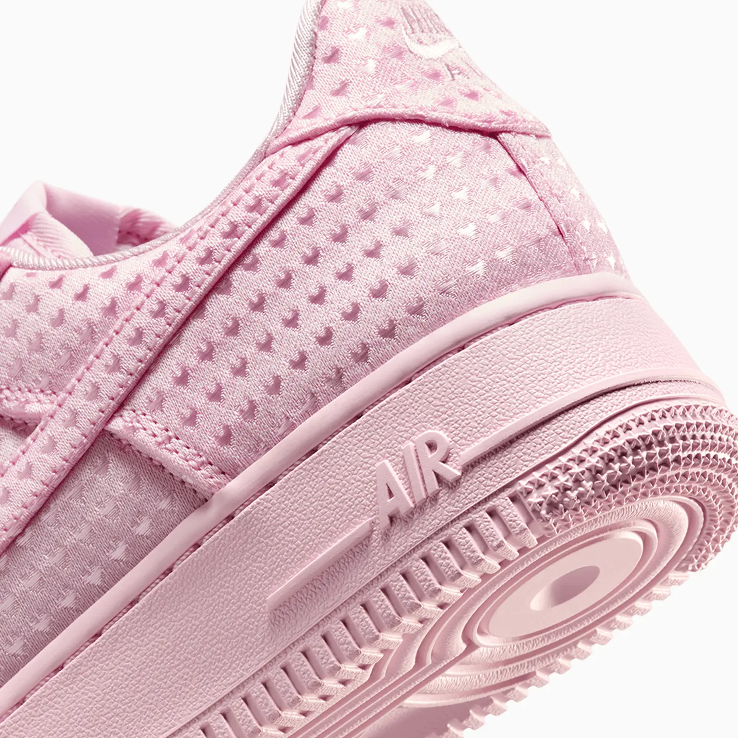 Women's Air Force 1 '07 SE "Valentine's Day" - Image 10