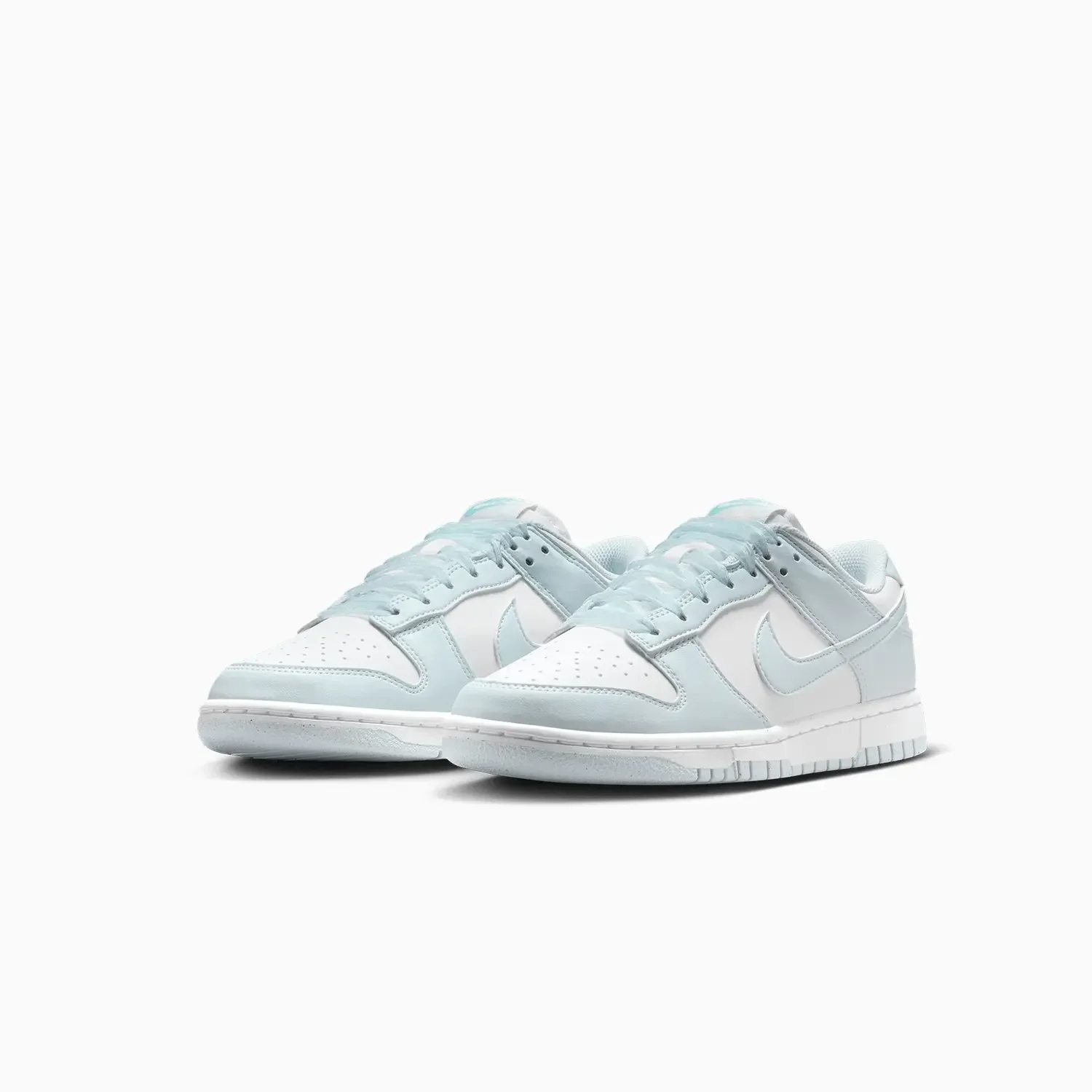 Women's Dunk Low Next Nature - Image 2