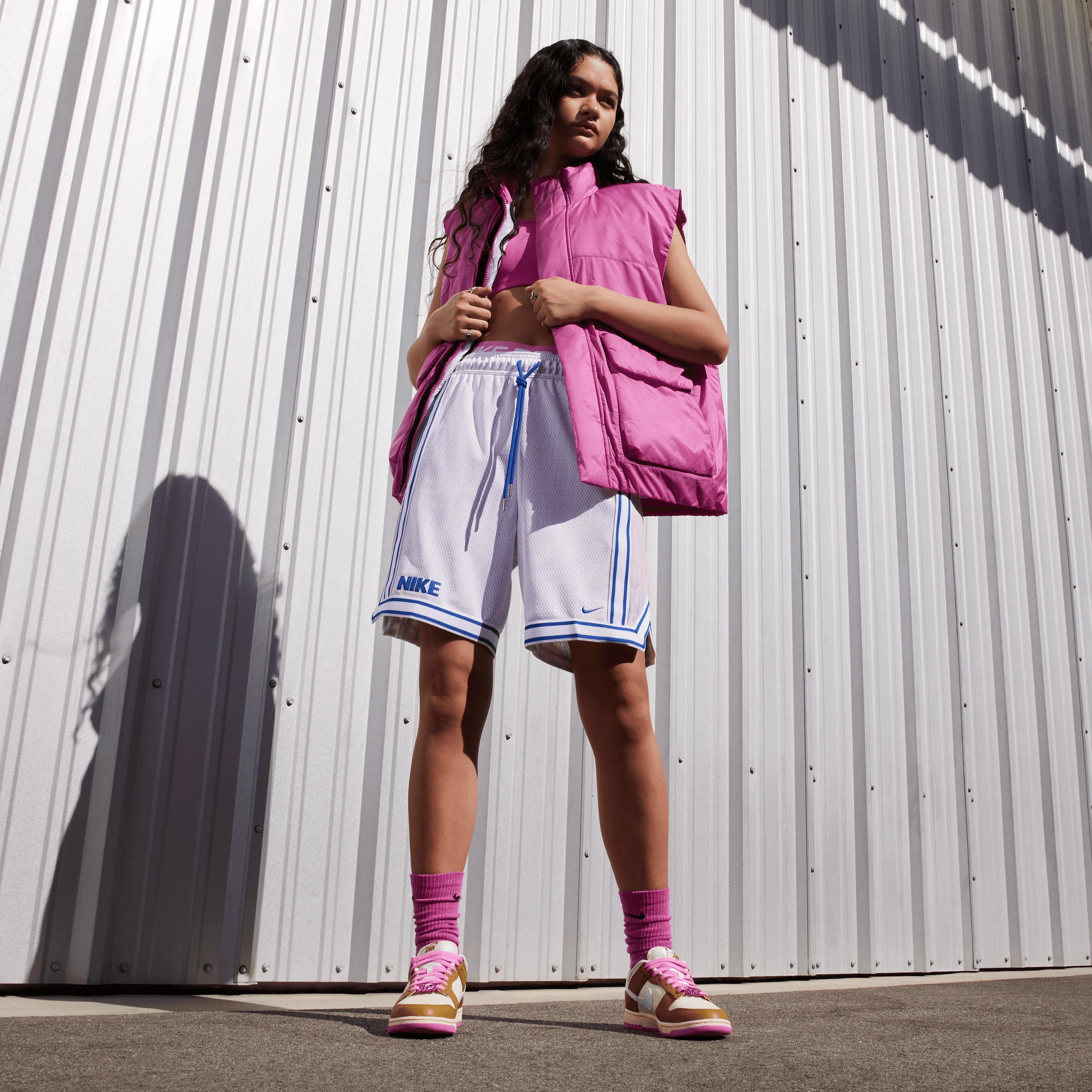 Women's Dunk Low SE "Just Do It Bronzine Playful Pink" - Image 3
