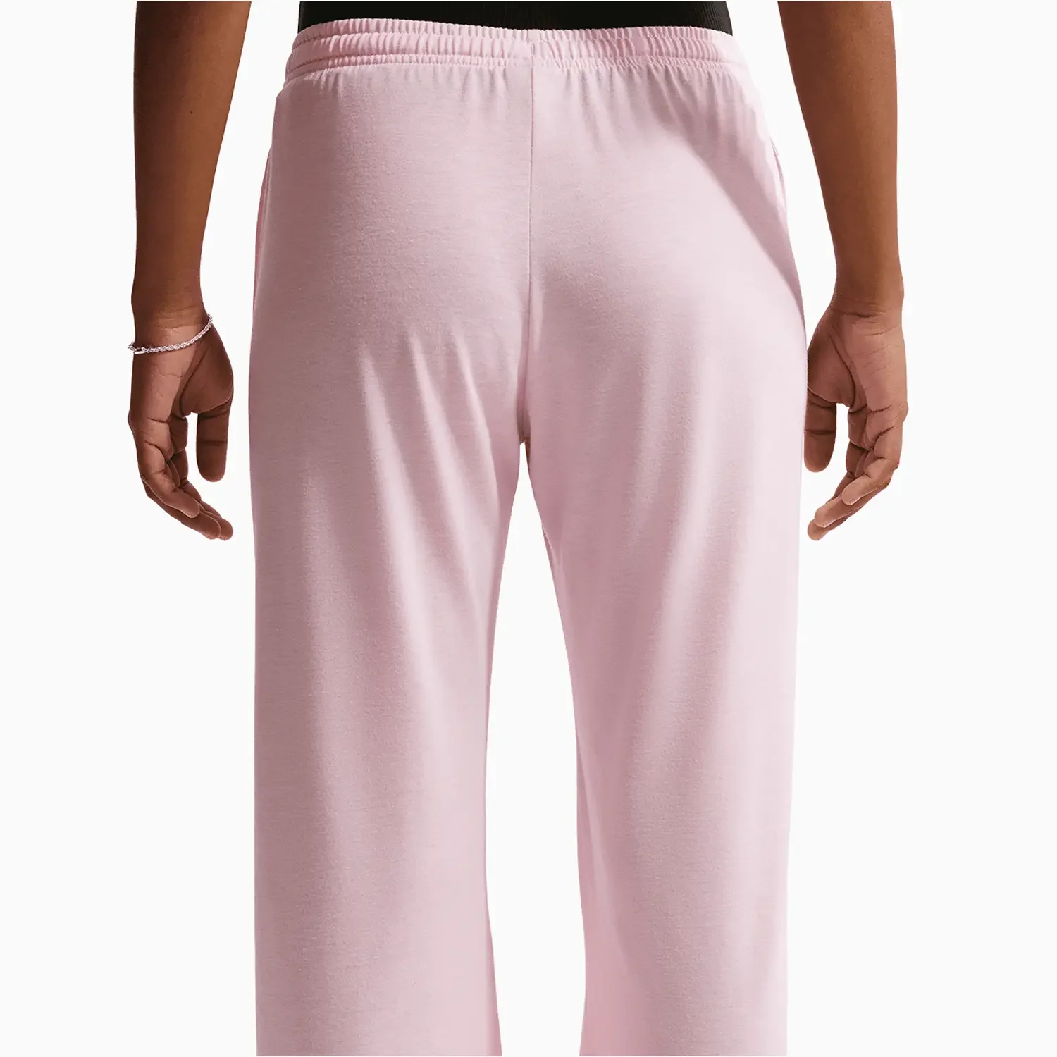 Women's Sportswear Chill Knit Outfit - Image 7