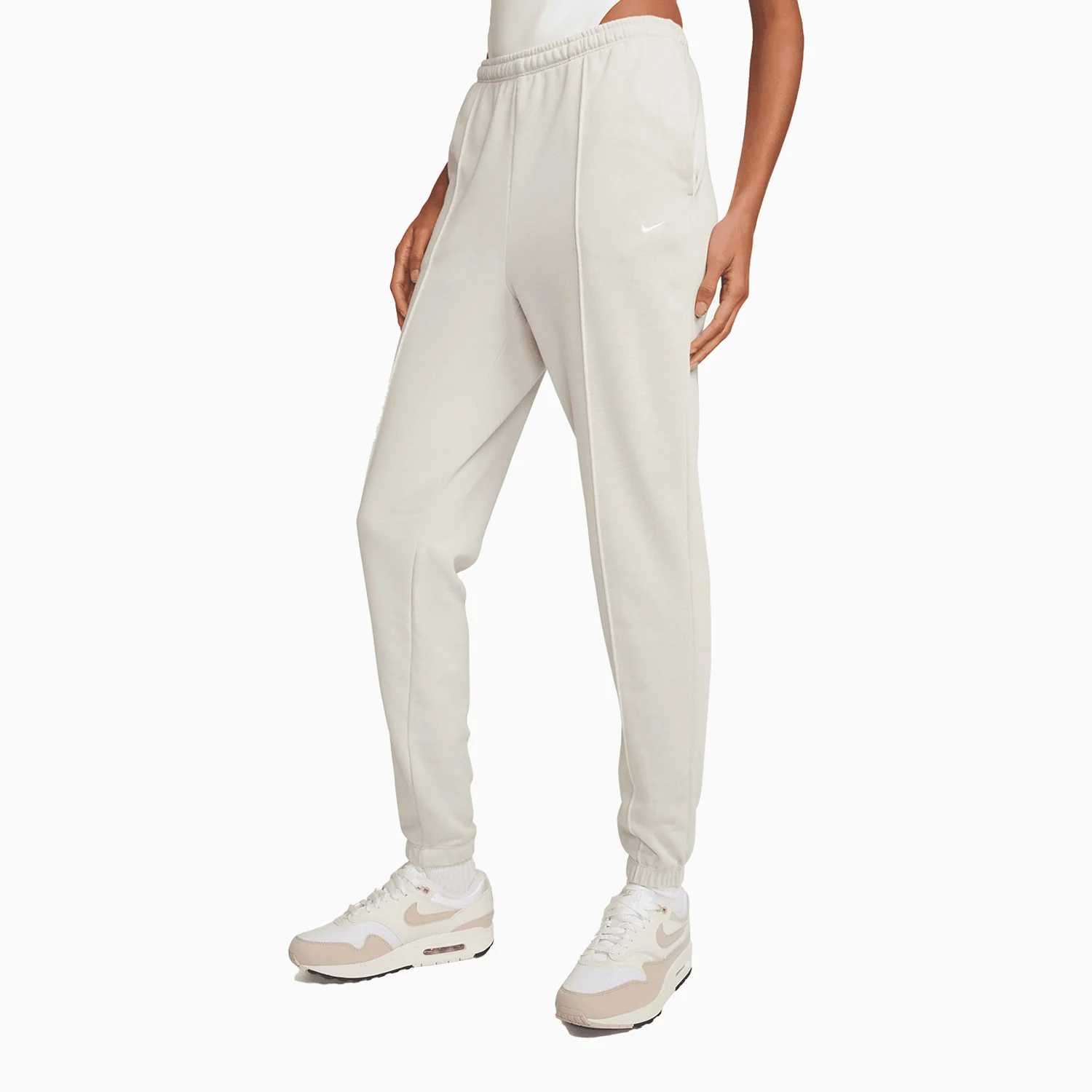 Women's Sportswear Chill Terry Outfit - Image 4