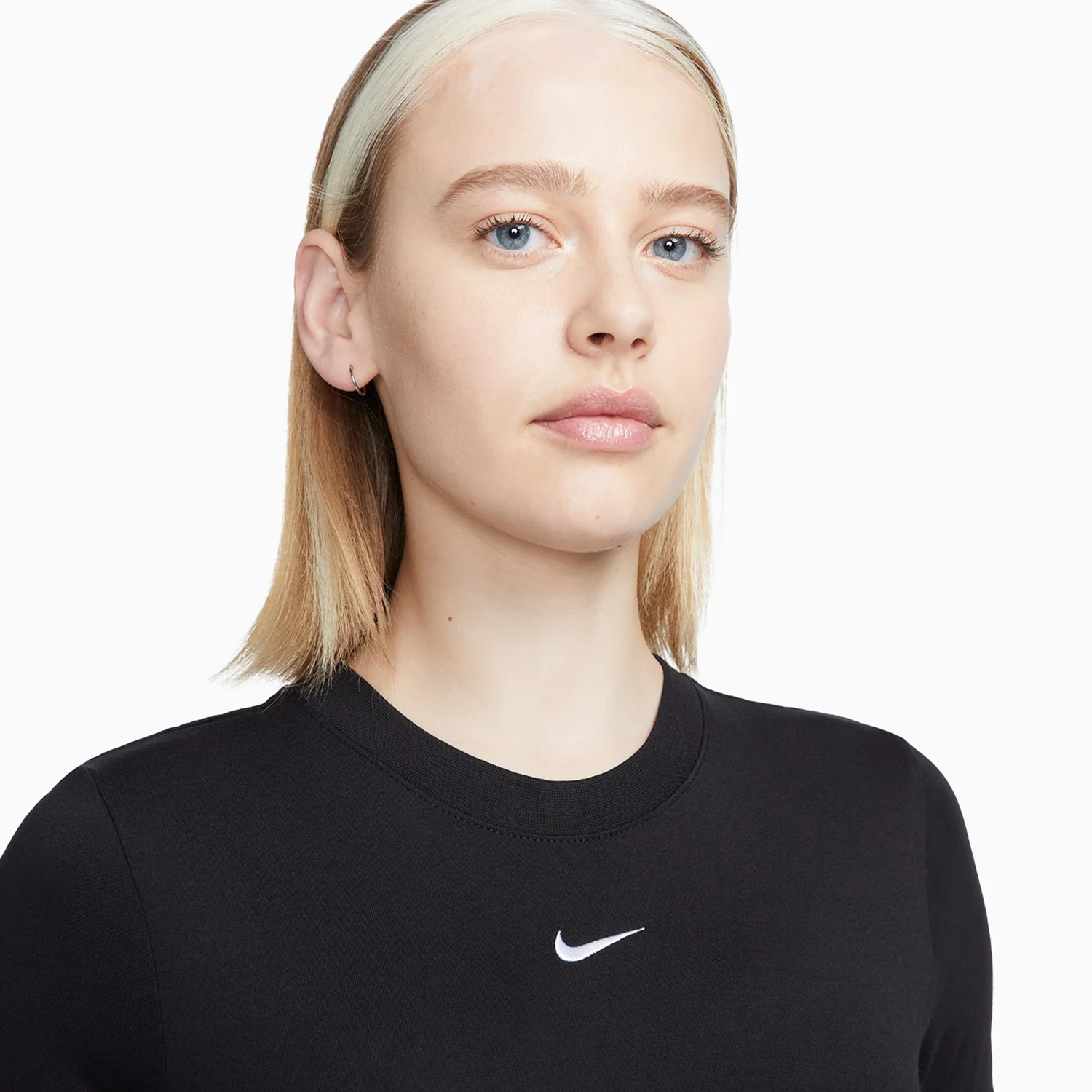 Women's Sportswear Essentials Outfit - Image 6