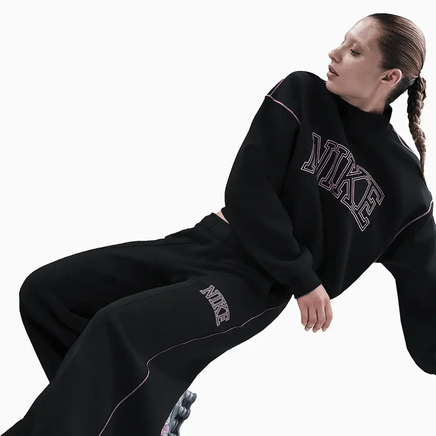 Women's Sportswear Phoenix Fleece Outfit - Image 4