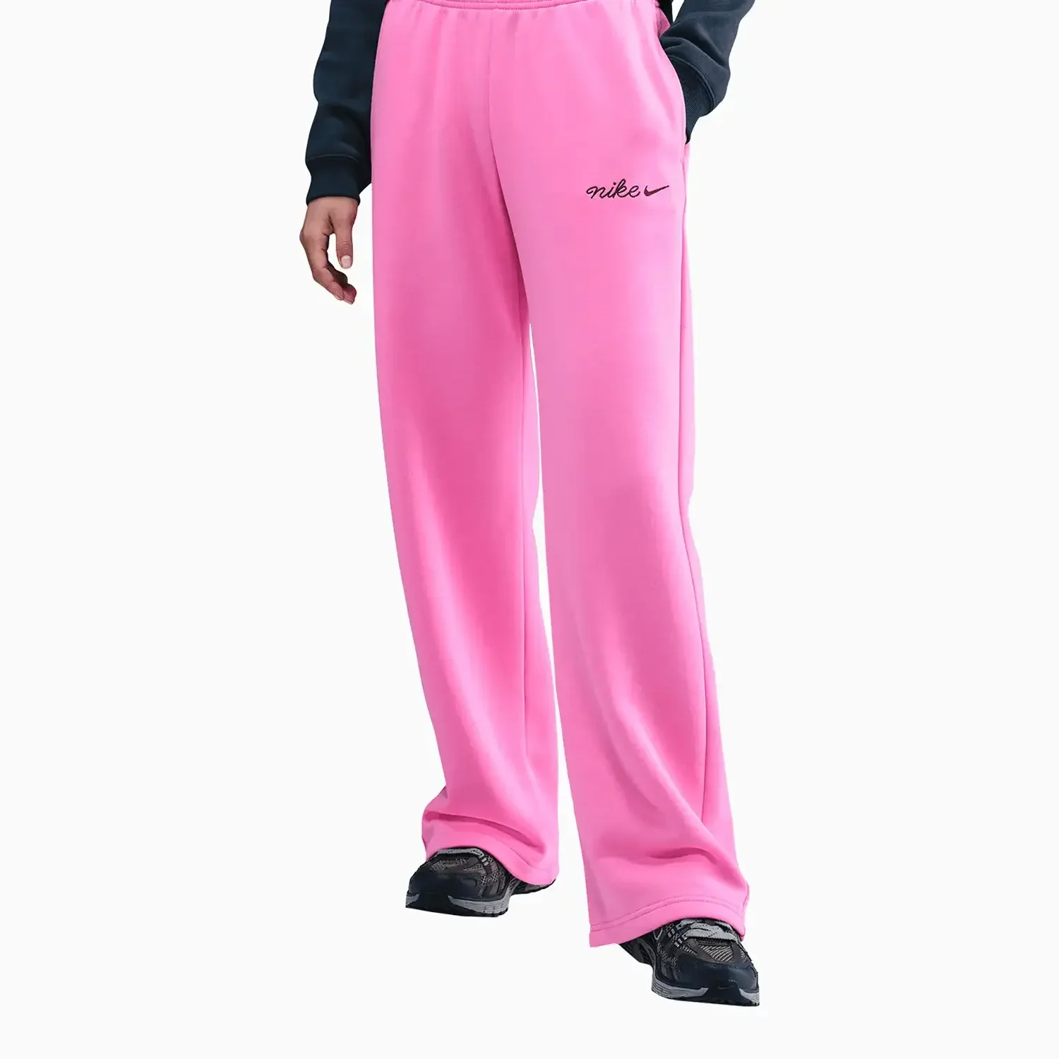 Women's Sportswear Phoenix Fleece Outfit - Image 4