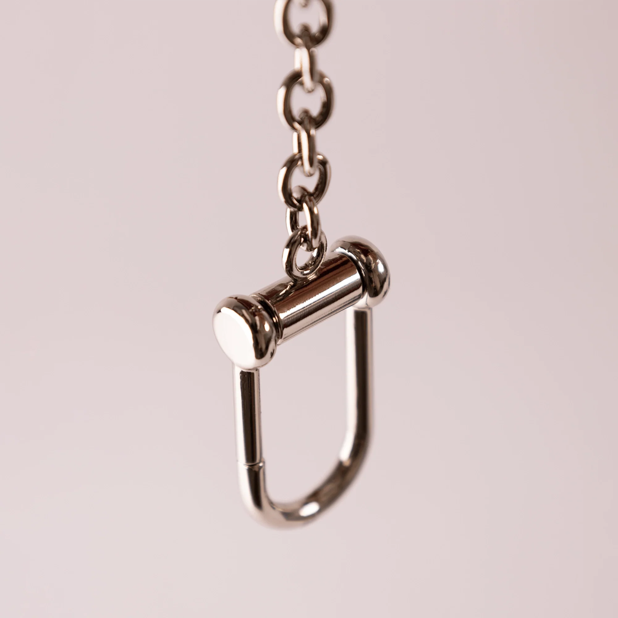 Men's Monogram Leather Keychain Wallet - Image 5