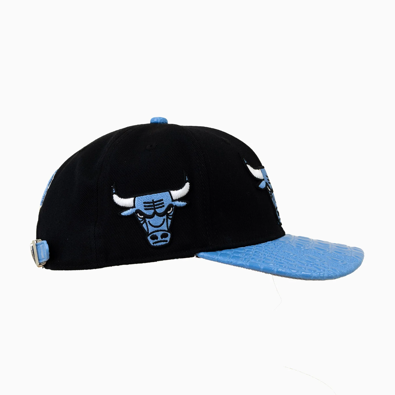 Chicago Bulls NBA Leather Visor Wool Snapback Hat - Image 3