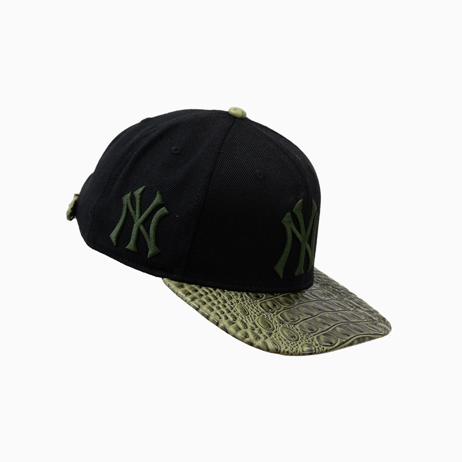 New York Yankees MLB Leather Visor Strapback Hat - Image 3