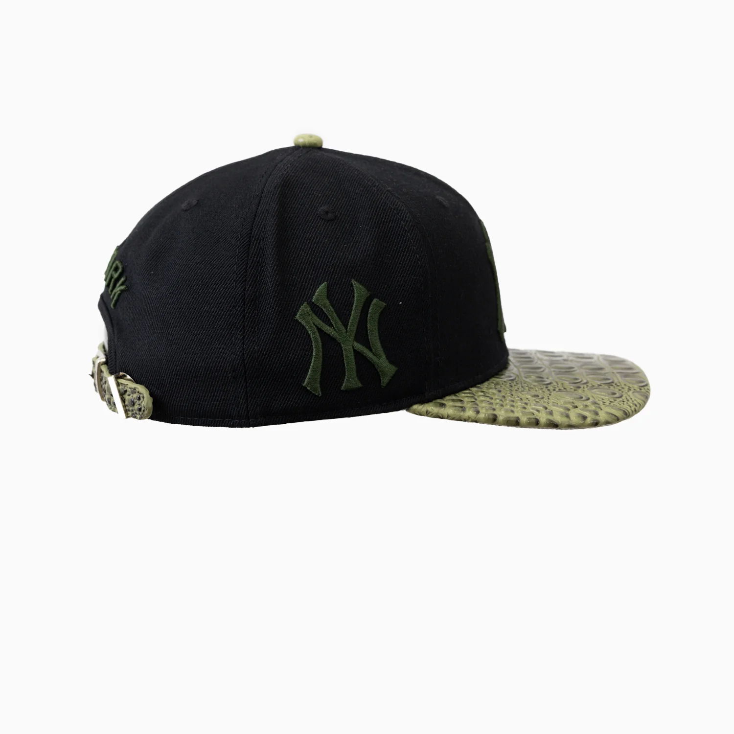 New York Yankees MLB Leather Visor Strapback Hat - Image 5