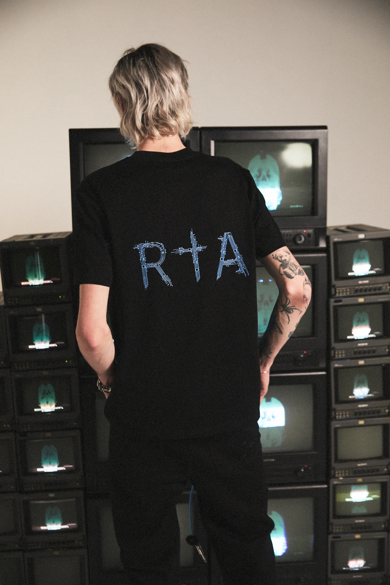 Men's Liam Black Circuit Cross T-Shirt - Image 3