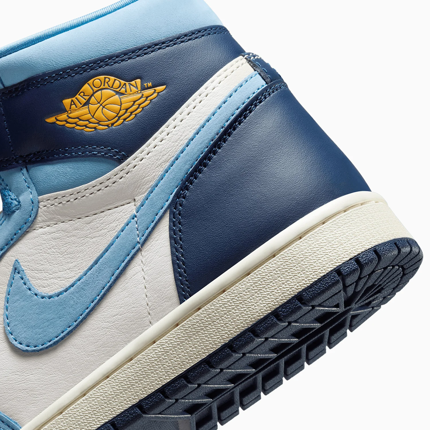 Women's Air Jordan 1 Retro High OG "First in Flight" - Image 9