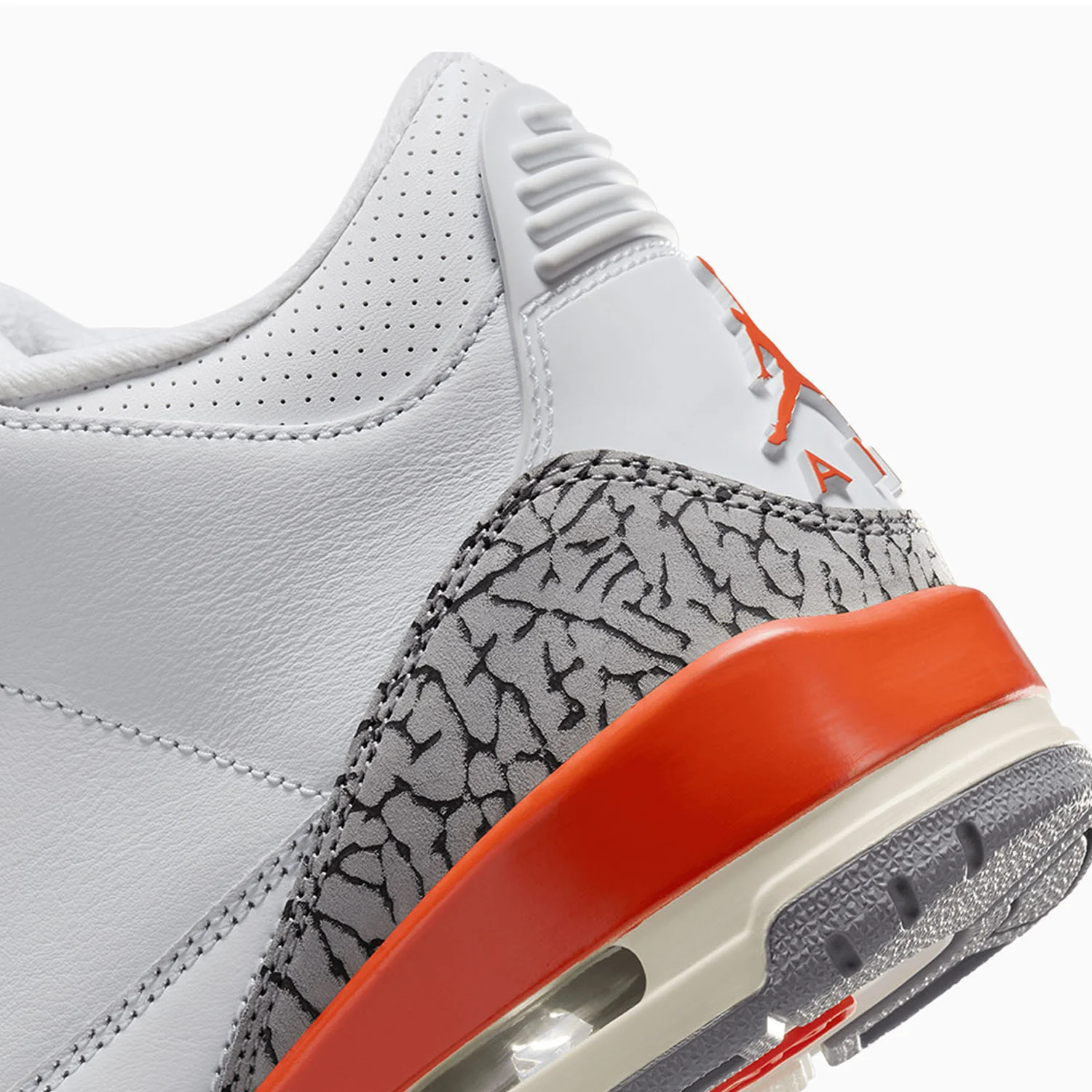 Women's Air Jordan 3 Retro "Georgia Peach" - Image 8